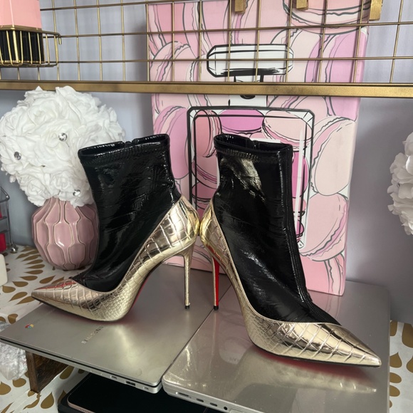 Red bottoms - Picture 5 of 7